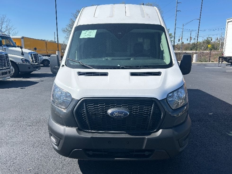 Cargo Van (Panel Van)-Light and Medium Duty Trucks-Ford-2021-Transit 250-Atlanta (Forest Park)-GA-124,252\n\t\tmiles-$ 31,000 - Image 2