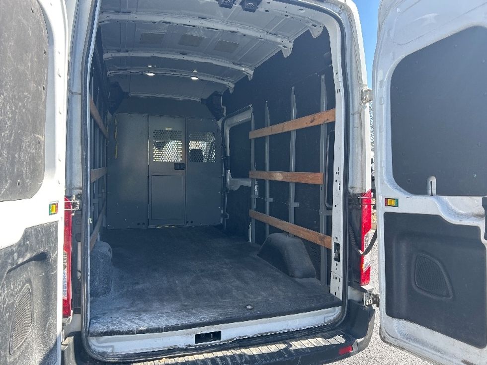 Cargo Van (Panel Van)-Light and Medium Duty Trucks-Ford-2021-Transit 250-Atlanta (Forest Park)-GA-124,252\n\t\tmiles-$ 31,000 - Image 11