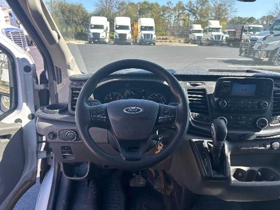 Cargo Van (Panel Van)-Light and Medium Duty Trucks-Ford-2021-Transit 250-Atlanta (Forest Park)-GA-124,252\n\t\tmiles-$ 31,000 - Image 17