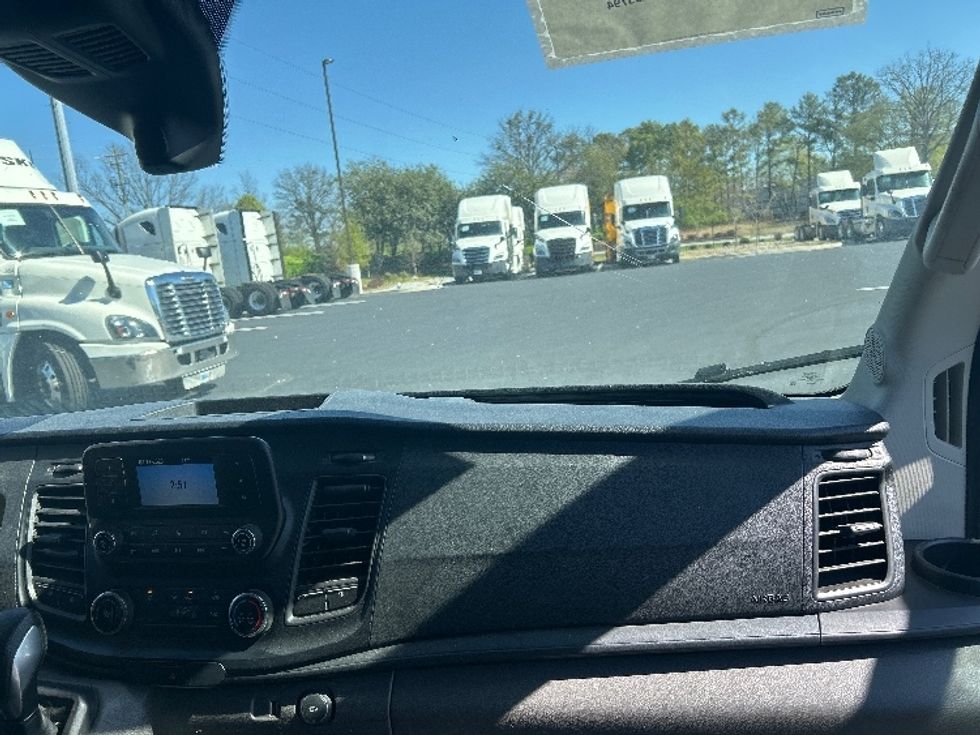 Cargo Van (Panel Van)-Light and Medium Duty Trucks-Ford-2021-Transit 250-Atlanta (Forest Park)-GA-124,252\n\t\tmiles-$ 31,000 - Image 20