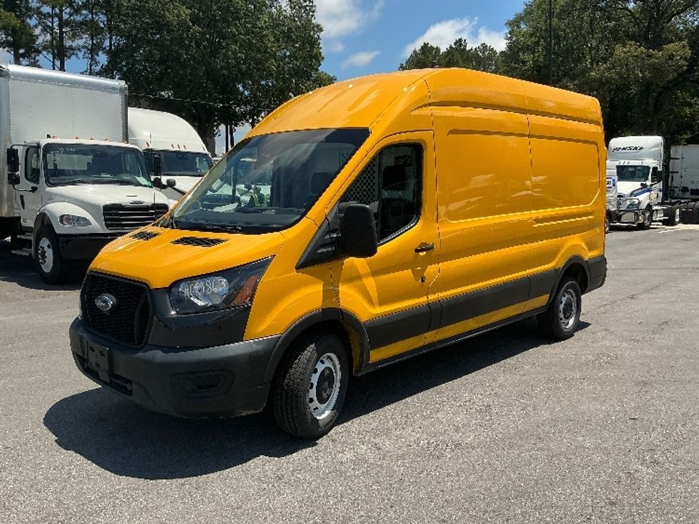 Cargo Van (Panel Van)-Light and Medium Duty Trucks-Ford-2021-Transit 250-Atlanta (Forest Park)-GA-129,579\n\t\tmiles-$ 25,000 - Image 3