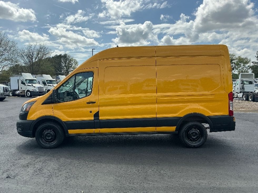 Cargo Van (Panel Van)-Light and Medium Duty Trucks-Ford-2021-Transit 250-Atlanta (Forest Park)-GA-149,760\n\t\tmiles-$ 22,500 - Image 4