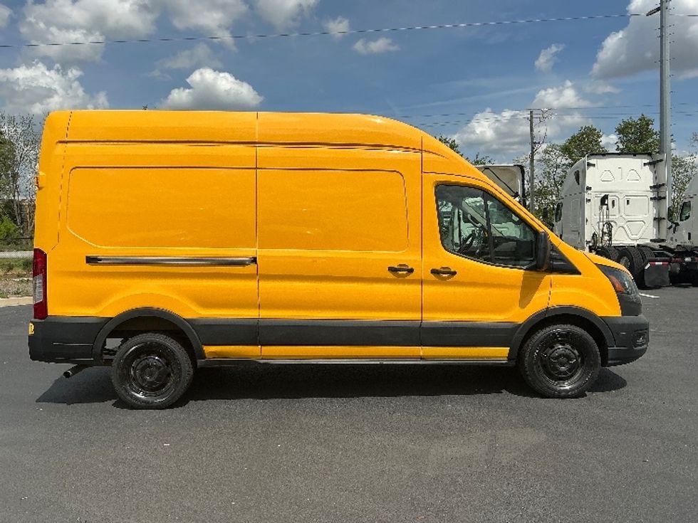Cargo Van (Panel Van)-Light and Medium Duty Trucks-Ford-2021-Transit 250-Atlanta (Forest Park)-GA-149,760\n\t\tmiles-$ 22,500 - Image 14