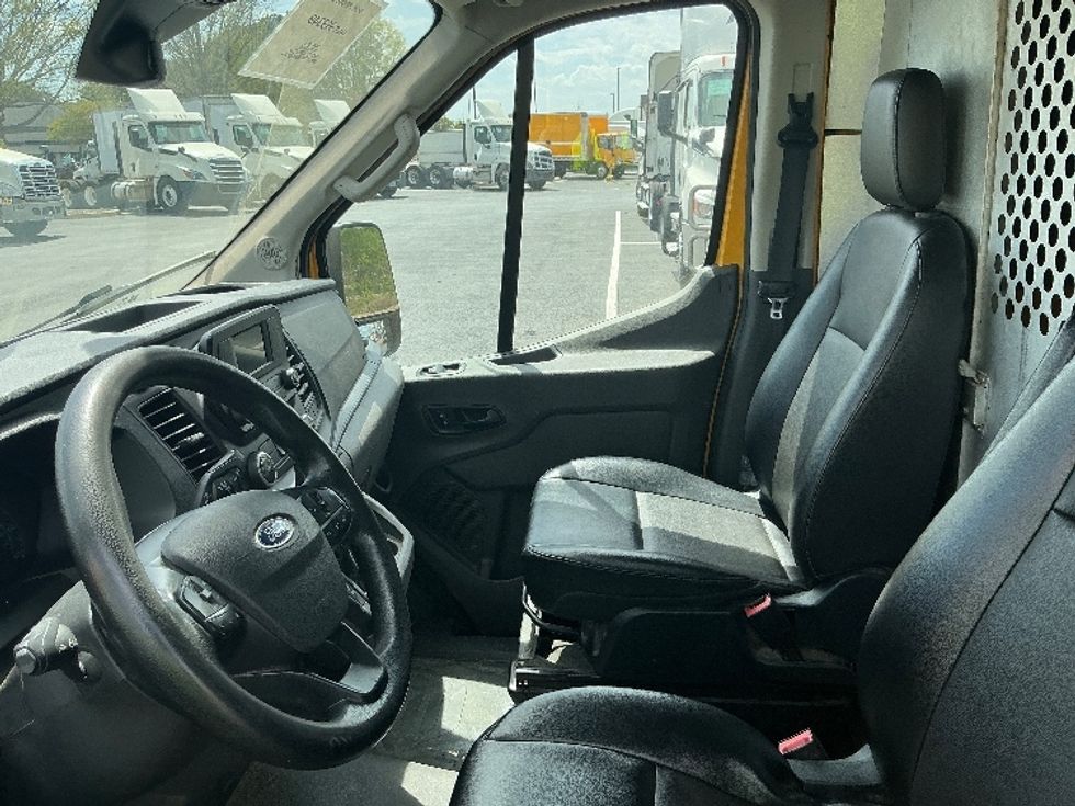Cargo Van (Panel Van)-Light and Medium Duty Trucks-Ford-2021-Transit 250-Atlanta (Forest Park)-GA-149,760\n\t\tmiles-$ 22,500 - Image 18
