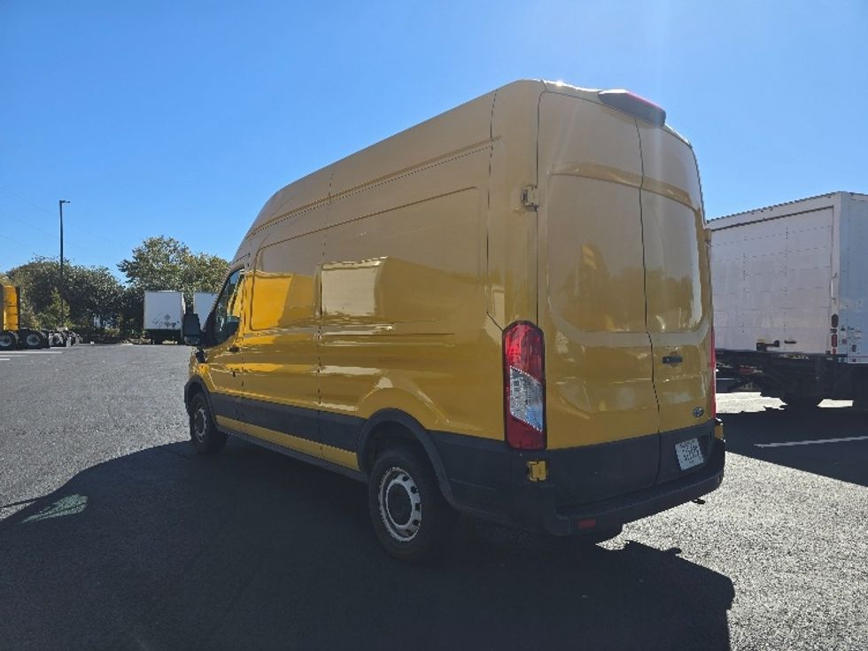 Cargo Van (Panel Van)-Light and Medium Duty Trucks-Ford-2021-Transit 250-Atlanta (Forest Park)-GA-157,416\n\t\tmiles-$ 21,750 - Image 6