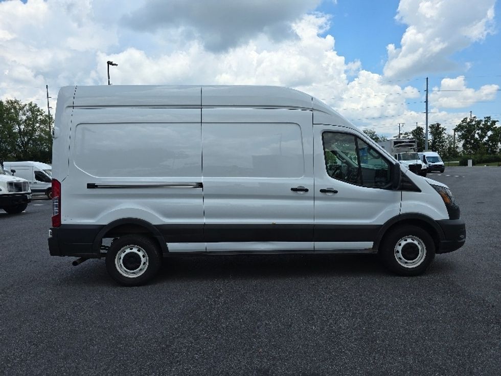Cargo Van (Panel Van)-Light and Medium Duty Trucks-Ford-2021-Transit 250-Atlanta (Forest Park)-GA-49,529\n\t\tmiles-$ 37,000 - Image 14