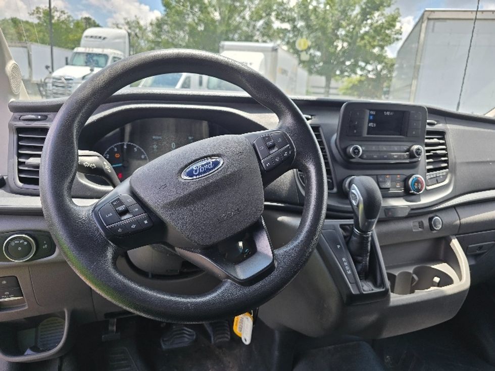 Cargo Van (Panel Van)-Light and Medium Duty Trucks-Ford-2021-Transit 250-Atlanta (Forest Park)-GA-49,529\n\t\tmiles-$ 37,000 - Image 17