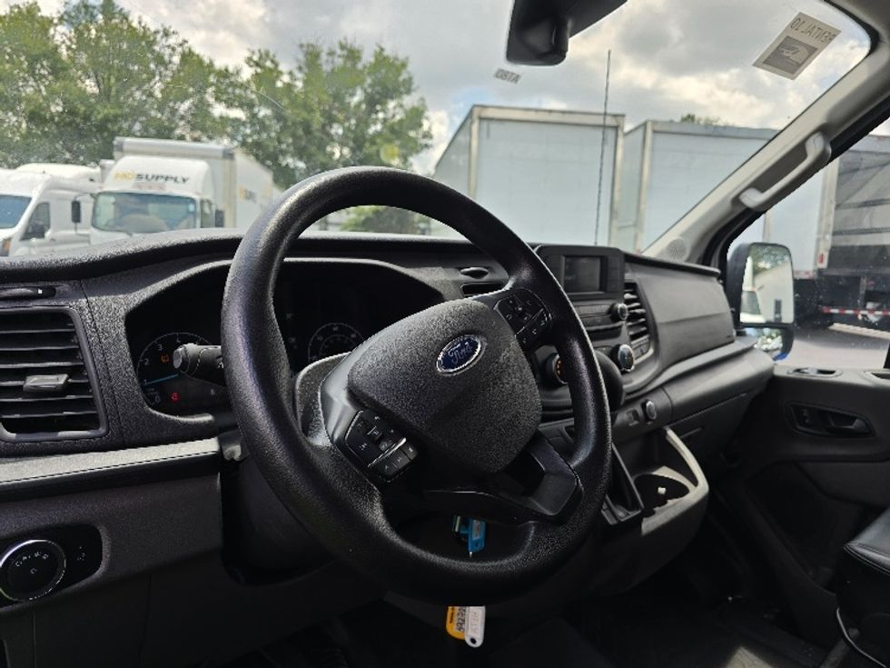 Cargo Van (Panel Van)-Light and Medium Duty Trucks-Ford-2021-Transit 250-Atlanta (Forest Park)-GA-49,529\n\t\tmiles-$ 37,000 - Image 16