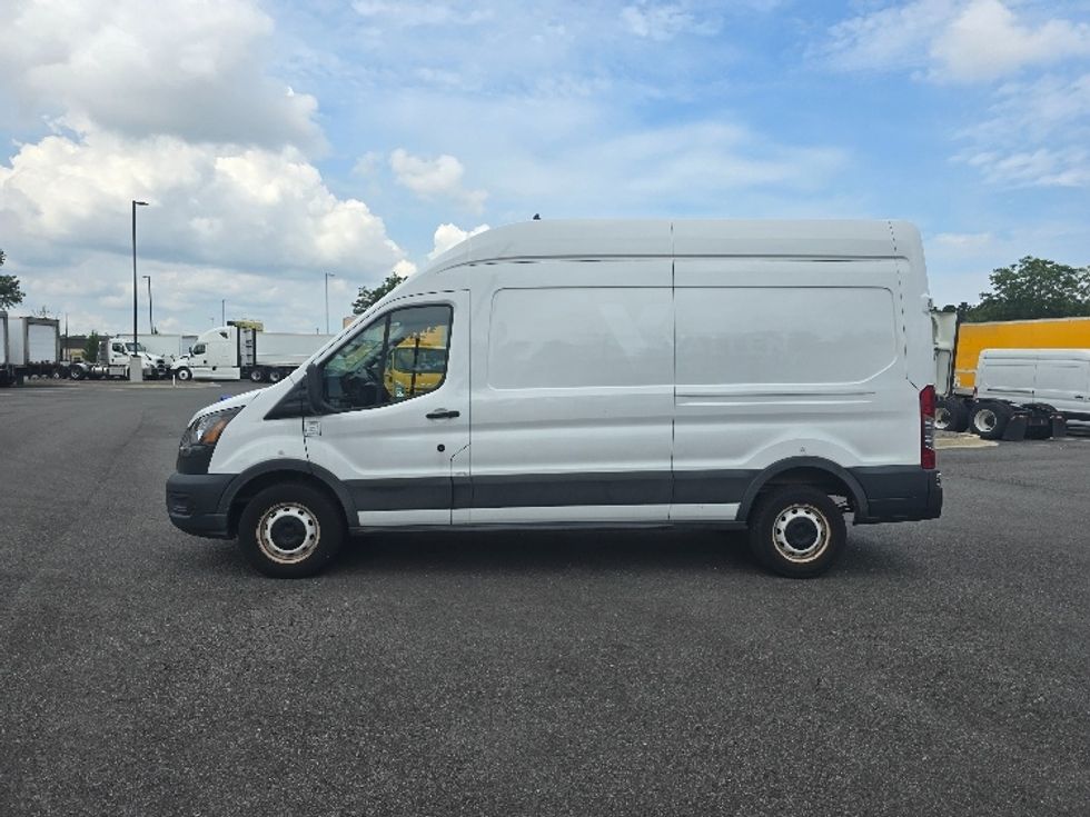 Cargo Van (Panel Van)-Light and Medium Duty Trucks-Ford-2021-Transit 250-Atlanta (Forest Park)-GA-64,913\n\t\tmiles-$ 35,500 - Image 4