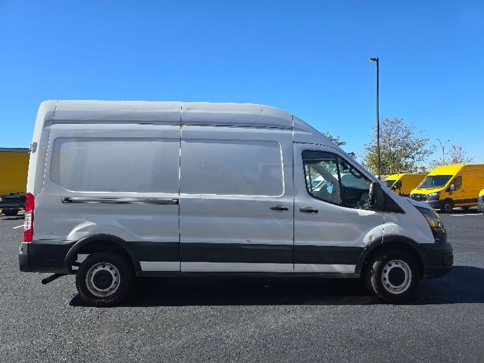 Cargo Van (Panel Van)-Light and Medium Duty Trucks-Ford-2021-Transit 250-Atlanta (Forest Park)-GA-76,683\n\t\tmiles-$ 35,500 - Image 14