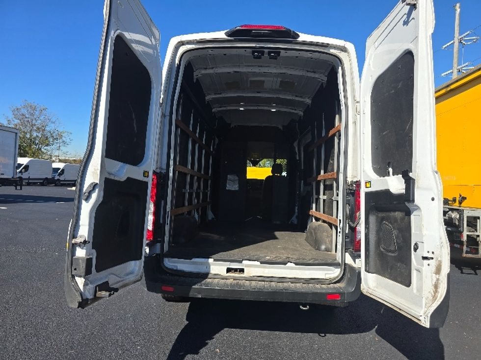 Cargo Van (Panel Van)-Light and Medium Duty Trucks-Ford-2021-Transit 250-Atlanta (Forest Park)-GA-85,260\n\t\tmiles-$ 35,000 - Image 8