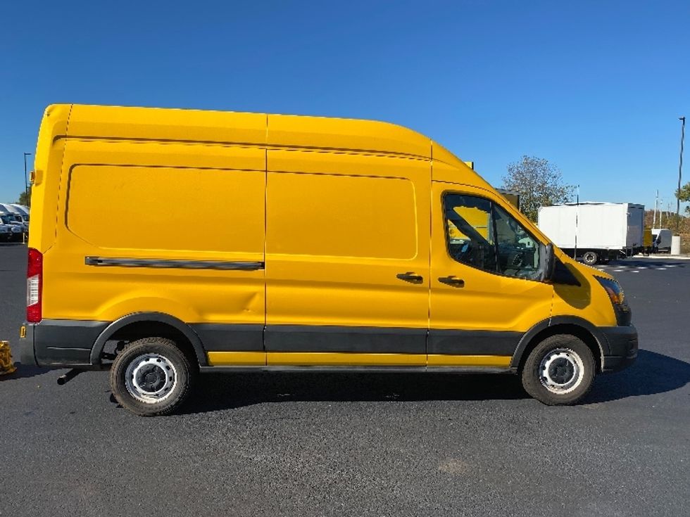 Cargo Van (Panel Van)-Light and Medium Duty Trucks-Ford-2021-Transit 250-Atlanta (Forest Park)-GA-85,348\n\t\tmiles-$ 31,500 - Image 14
