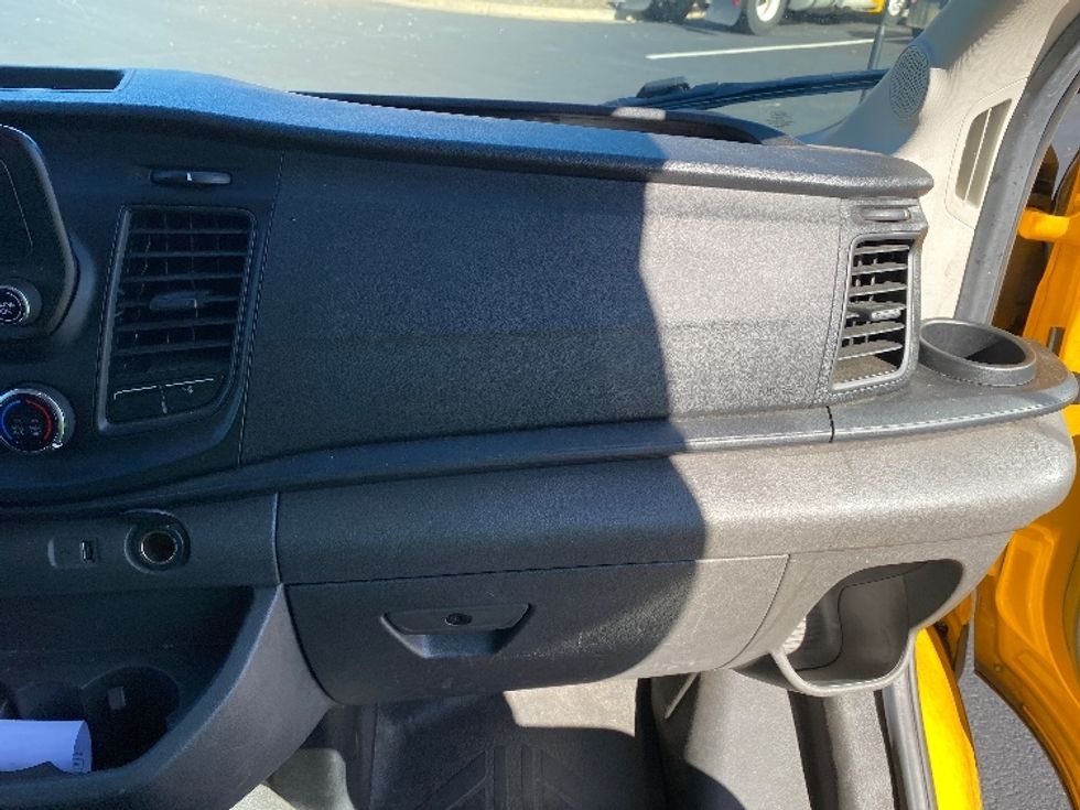 Cargo Van (Panel Van)-Light and Medium Duty Trucks-Ford-2021-Transit 250-Atlanta (Forest Park)-GA-85,348\n\t\tmiles-$ 31,500 - Image 17