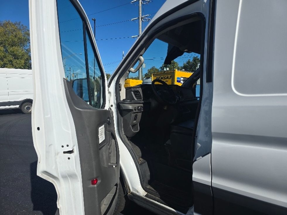 Cargo Van (Panel Van)-Light and Medium Duty Trucks-Ford-2021-Transit 250-Atlanta (Forest Park)-GA-94,073\n\t\tmiles-$ 34,250 - Image 14