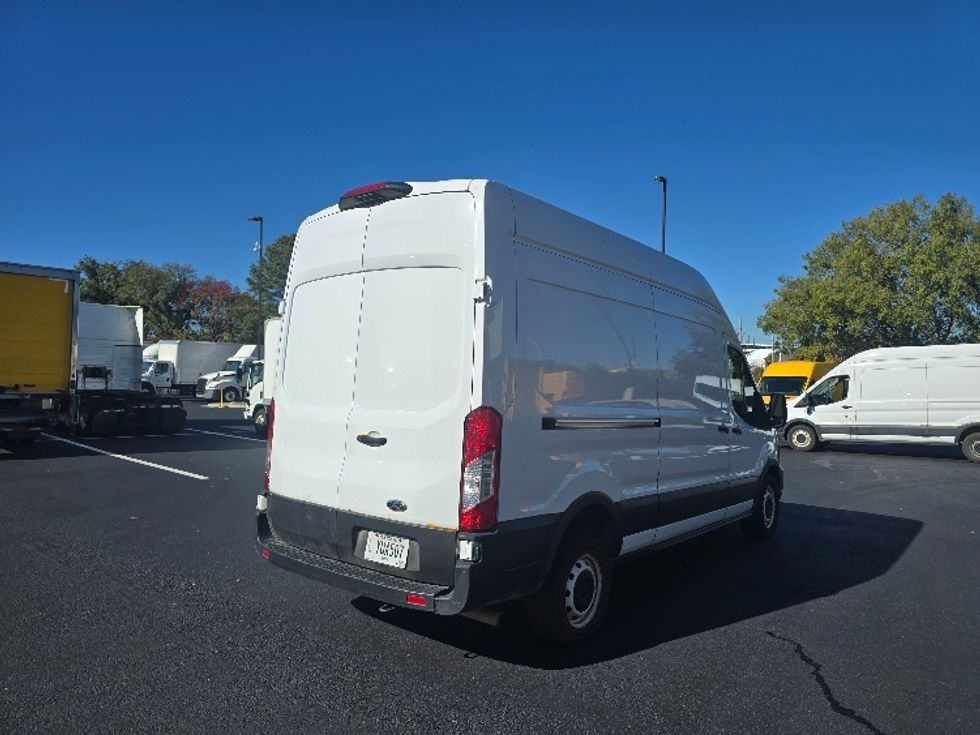 Cargo Van (Panel Van)-Light and Medium Duty Trucks-Ford-2021-Transit 250-Atlanta (Forest Park)-GA-94,073\n\t\tmiles-$ 34,250 - Image 12