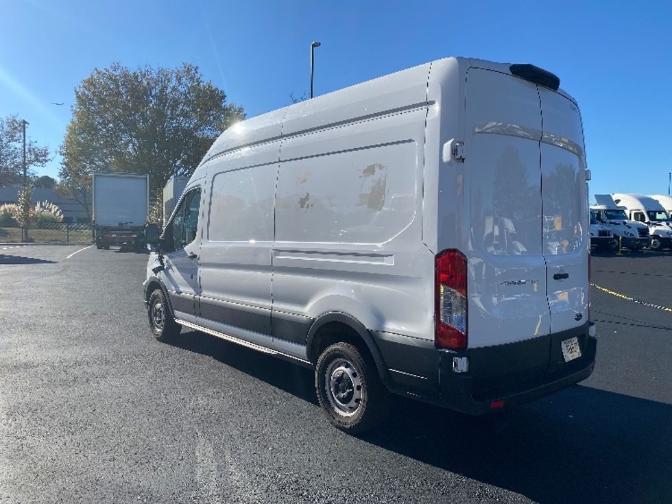 Cargo Van (Panel Van)-Light and Medium Duty Trucks-Ford-2021-Transit 250-Atlanta (Forest Park)-GA-94,127\n\t\tmiles-$ 34,000 - Image 6