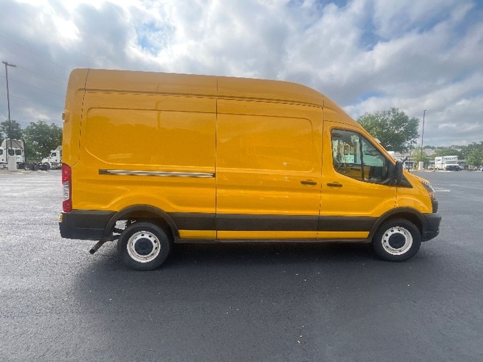 Cargo Van (Panel Van)-Light and Medium Duty Trucks-Ford-2021-Transit 250-Atlanta (Forest Park)-GA-96,817\n\t\tmiles-$ 29,750 - Image 13