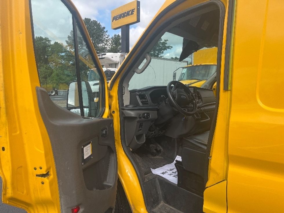 Cargo Van (Panel Van)-Light and Medium Duty Trucks-Ford-2021-Transit 250-Atlanta (Forest Park)-GA-96,817\n\t\tmiles-$ 29,750 - Image 14
