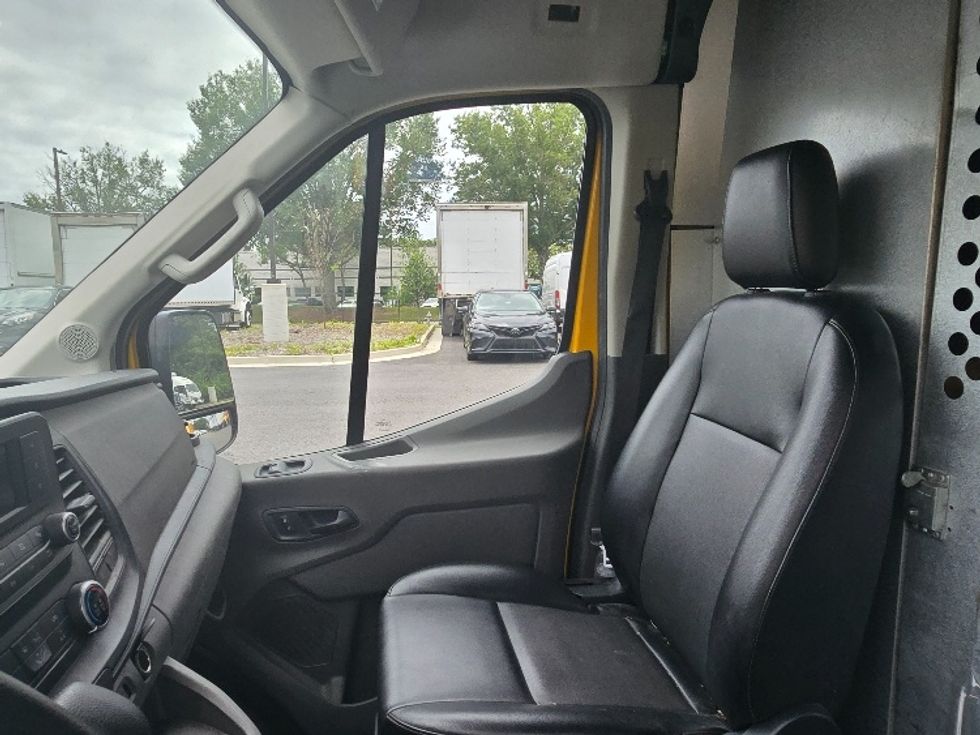 Cargo Van (Panel Van)-Light and Medium Duty Trucks-Ford-2021-Transit 250-Atlanta (Forest Park)-GA-99,798\n\t\tmiles-$ 29,500 - Image 18