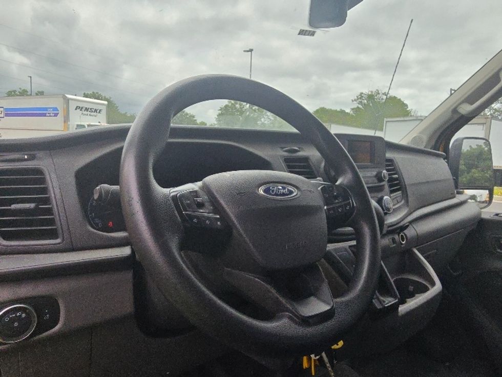 Cargo Van (Panel Van)-Light and Medium Duty Trucks-Ford-2021-Transit 250-Atlanta (Forest Park)-GA-99,798\n\t\tmiles-$ 29,500 - Image 16