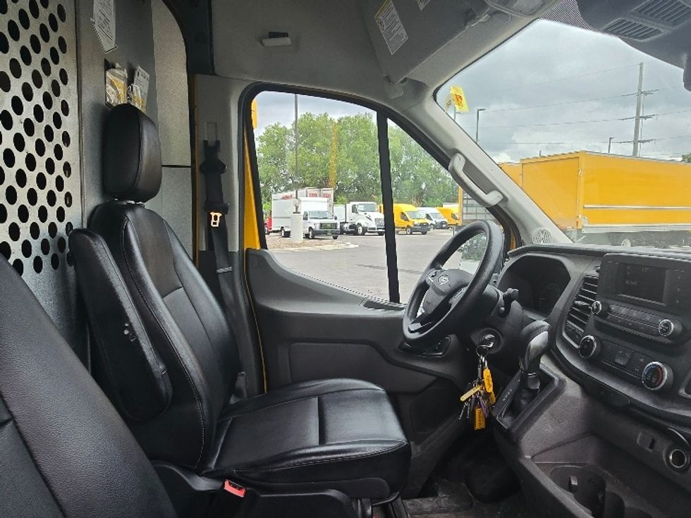 Cargo Van (Panel Van)-Light and Medium Duty Trucks-Ford-2021-Transit 250-Atlanta (Forest Park)-GA-99,798\n\t\tmiles-$ 29,500 - Image 21