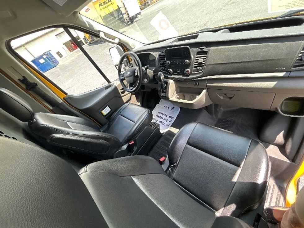Cargo Van (Panel Van)-Light and Medium Duty Trucks-Ford-2021-Transit 250-Atlanta-GA-106,230\n\t\tmiles-$ 28,500 - Image 22