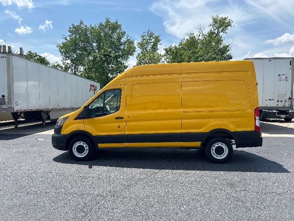 Cargo Van (Panel Van)-Light and Medium Duty Trucks-Ford-2021-Transit 250-Atlanta-GA-106,230\n\t\tmiles-$ 28,500 - Image 4
