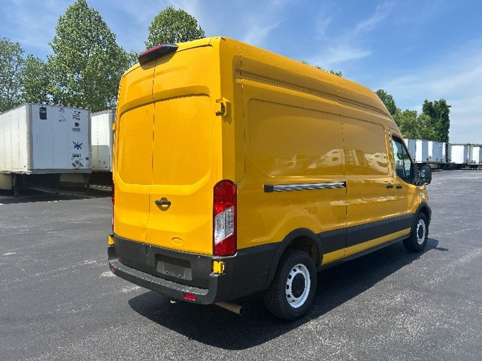 Cargo Van (Panel Van)-Light and Medium Duty Trucks-Ford-2021-Transit 250-Atlanta-GA-127,399\n\t\tmiles-$ 26,250 - Image 12