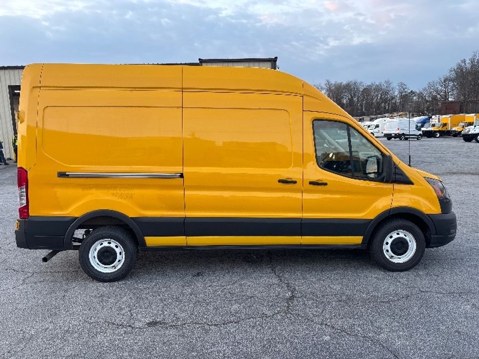 Cargo Van (Panel Van)-Light and Medium Duty Trucks-Ford-2021-Transit 250-Atlanta-GA-127,399\n\t\tmiles-$ 26,250 - Image 14