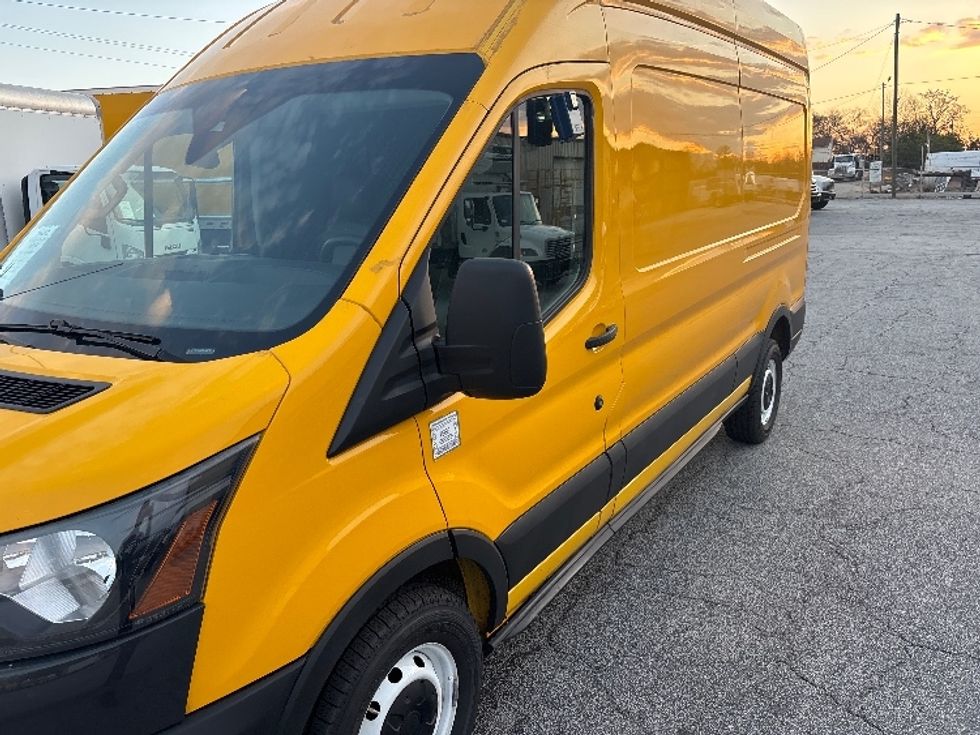 Cargo Van (Panel Van)-Light and Medium Duty Trucks-Ford-2021-Transit 250-Atlanta-GA-127,399\n\t\tmiles-$ 26,250 - Image 25