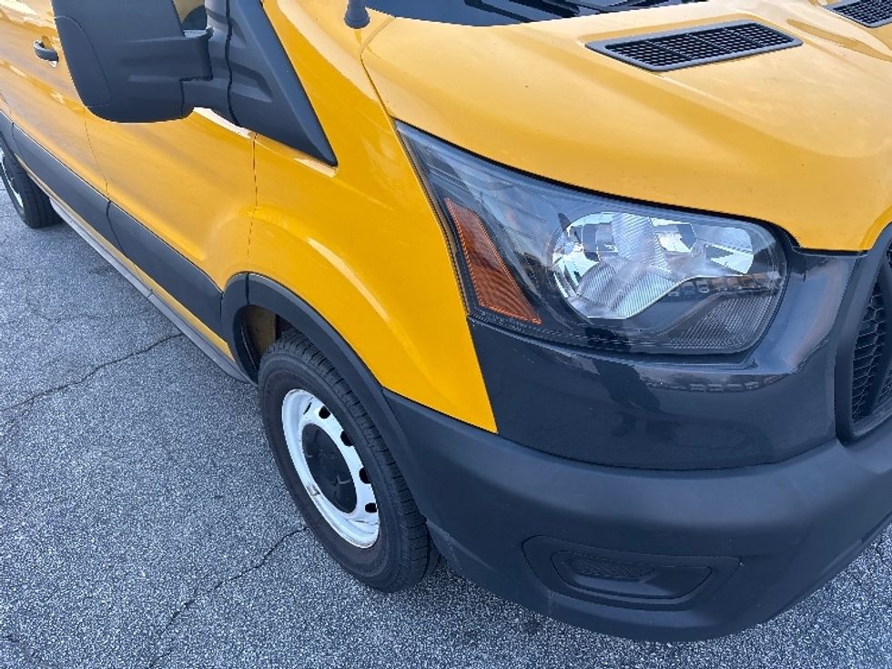Cargo Van (Panel Van)-Light and Medium Duty Trucks-Ford-2021-Transit 250-Atlanta-GA-127,399\n\t\tmiles-$ 26,250 - Image 27