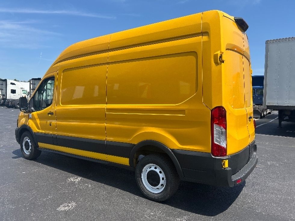 Cargo Van (Panel Van)-Light and Medium Duty Trucks-Ford-2021-Transit 250-Atlanta-GA-127,399\n\t\tmiles-$ 26,250 - Image 6