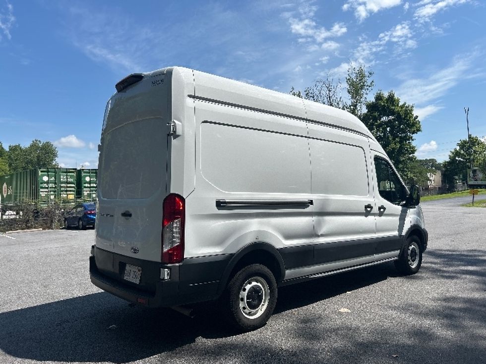 Cargo Van (Panel Van)-Light and Medium Duty Trucks-Ford-2021-Transit 250-Atlanta-GA-46,065\n\t\tmiles-$ 37,250 - Image 11