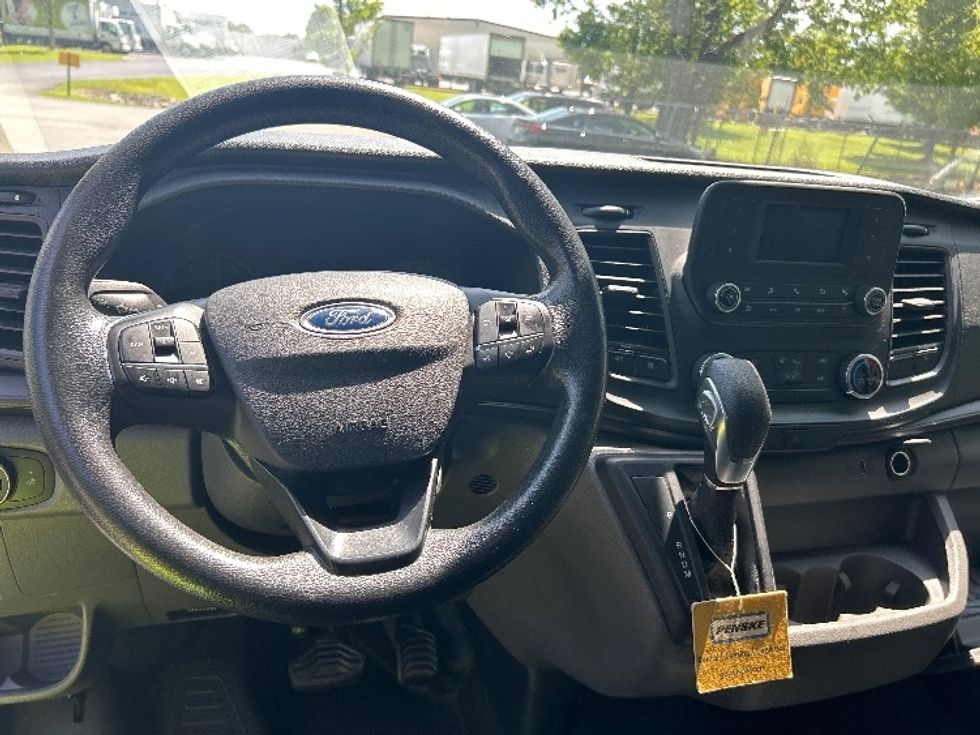 Cargo Van (Panel Van)-Light and Medium Duty Trucks-Ford-2021-Transit 250-Atlanta-GA-46,065\n\t\tmiles-$ 37,250 - Image 16