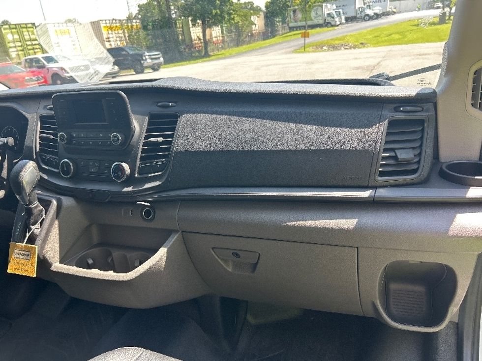 Cargo Van (Panel Van)-Light and Medium Duty Trucks-Ford-2021-Transit 250-Atlanta-GA-46,065\n\t\tmiles-$ 37,250 - Image 19