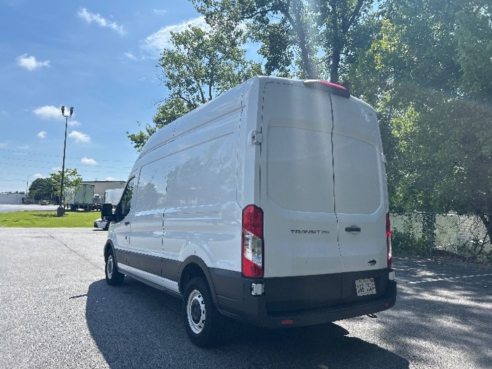 Cargo Van (Panel Van)-Light and Medium Duty Trucks-Ford-2021-Transit 250-Atlanta-GA-46,065\n\t\tmiles-$ 37,250 - Image 6