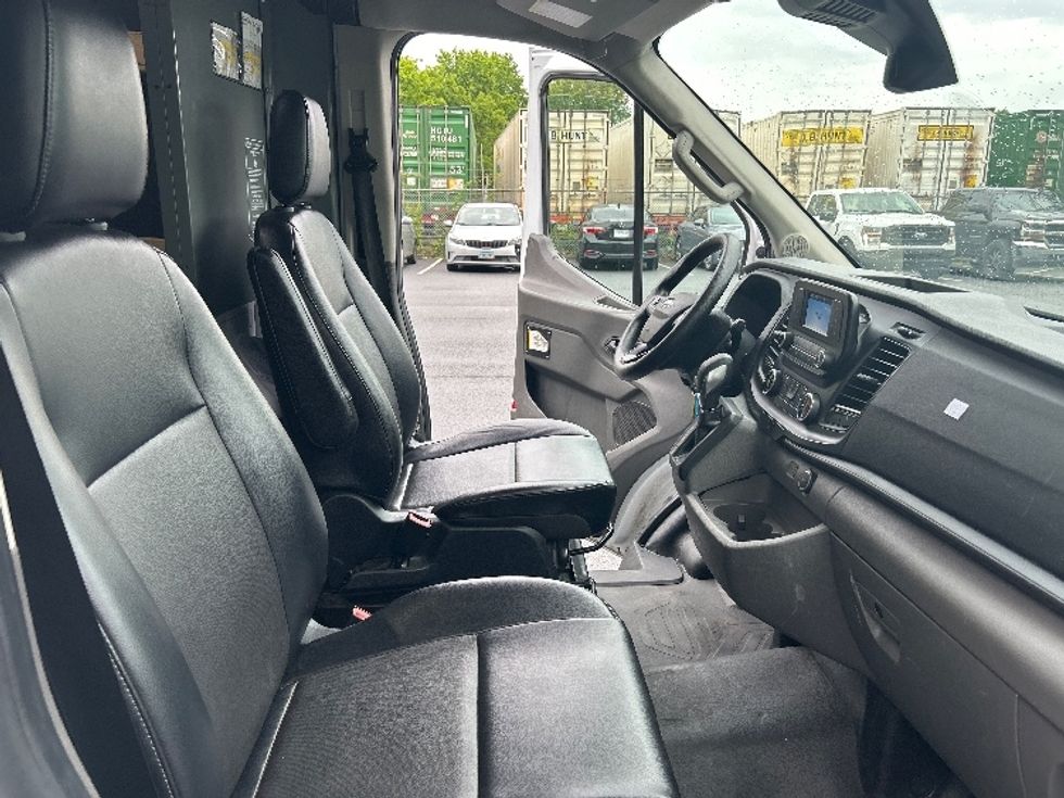 Cargo Van (Panel Van)-Light and Medium Duty Trucks-Ford-2021-Transit 250-Atlanta-GA-84,297\n\t\tmiles-$ 35,500 - Image 15