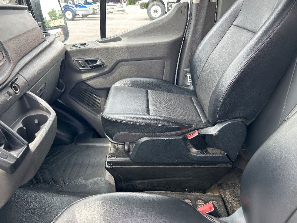 Cargo Van (Panel Van)-Light and Medium Duty Trucks-Ford-2021-Transit 250-Atlanta-GA-86,069\n\t\tmiles-$ 35,250 - Image 18