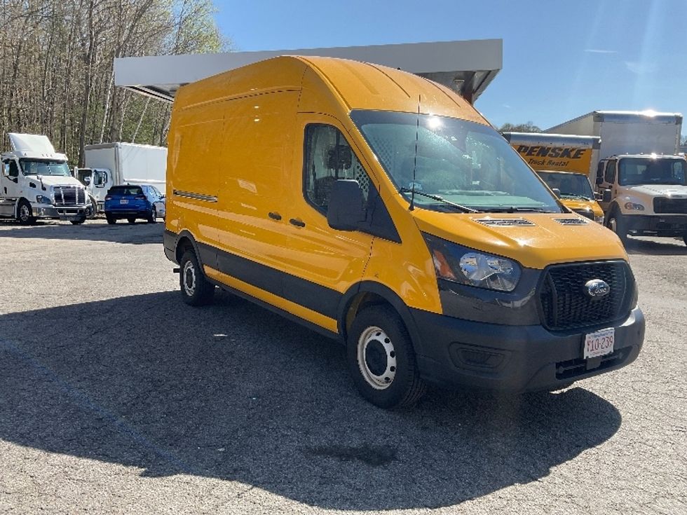 Cargo Van (Panel Van)-Light and Medium Duty Trucks-Ford-2021-Transit 250-Auburn-MA-86,942\n\t\tmiles-$ 29,250 - Image 1