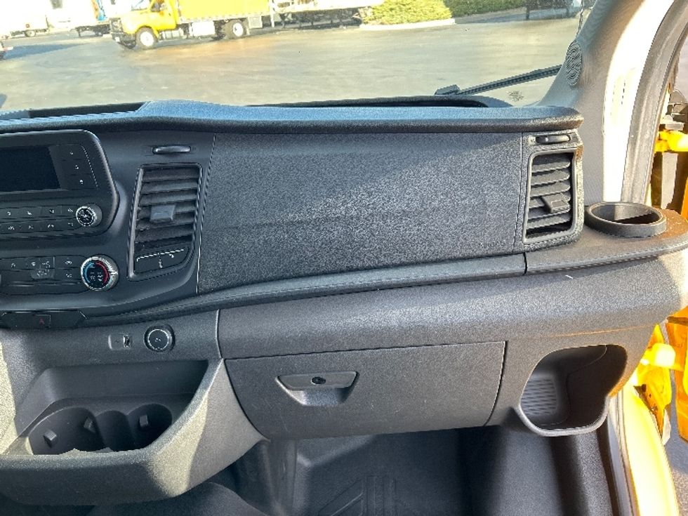 Cargo Van (Panel Van)-Light and Medium Duty Trucks-Ford-2021-Transit 250-Aurora-CO-65,231\n\t\tmiles-$ 38,250 - Image 21