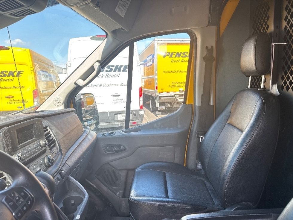Cargo Van (Panel Van)-Light and Medium Duty Trucks-Ford-2021-Transit 250-Baltimore-MD-83,728\n\t\tmiles-$ 30,750 - Image 16