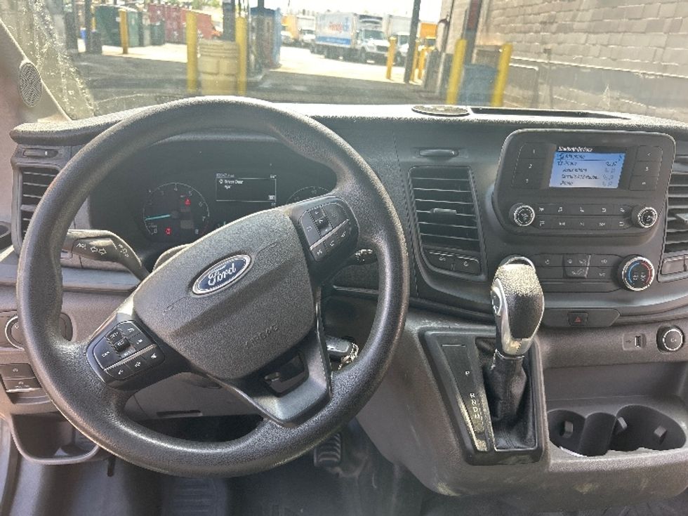 Cargo Van (Panel Van)-Light and Medium Duty Trucks-Ford-2021-Transit 250-Baltimore-MD-83,947\n\t\tmiles-$ 30,750 - Image 16