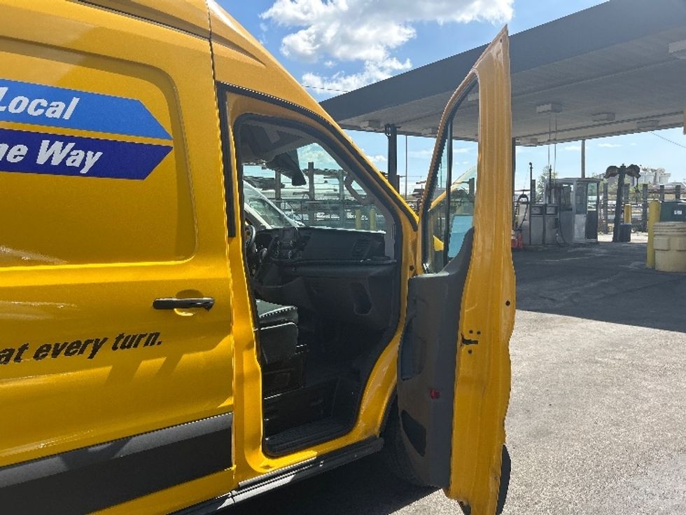 Cargo Van (Panel Van)-Light and Medium Duty Trucks-Ford-2021-Transit 250-Baltimore-MD-83,947\n\t\tmiles-$ 30,750 - Image 17