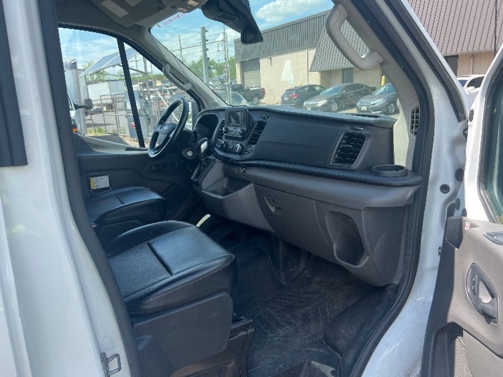 Cargo Van (Panel Van)-Light and Medium Duty Trucks-Ford-2021-Transit 250-Baltimore-MD-86,136\n\t\tmiles-$ 35,250 - Image 20