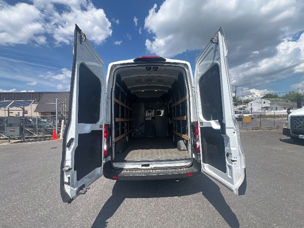 Cargo Van (Panel Van)-Light and Medium Duty Trucks-Ford-2021-Transit 250-Baltimore-MD-86,136\n\t\tmiles-$ 35,250 - Image 9