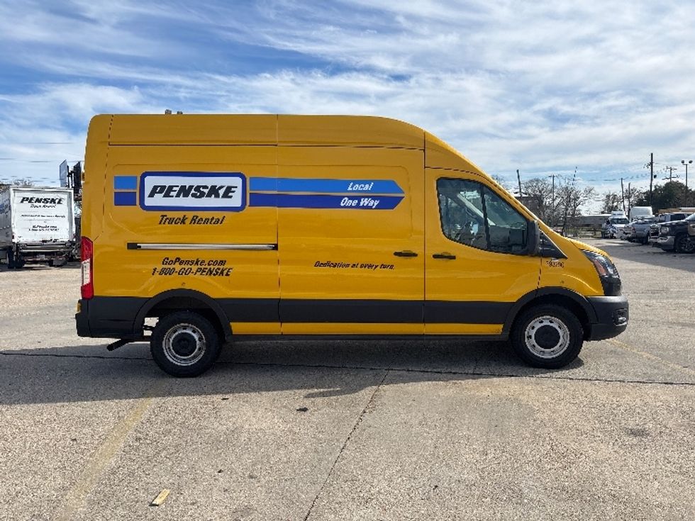 Cargo Van (Panel Van)-Light and Medium Duty Trucks-Ford-2021-Transit 250-Baton Rouge-LA-83,013\n\t\tmiles-$ 31,000 - Image 12