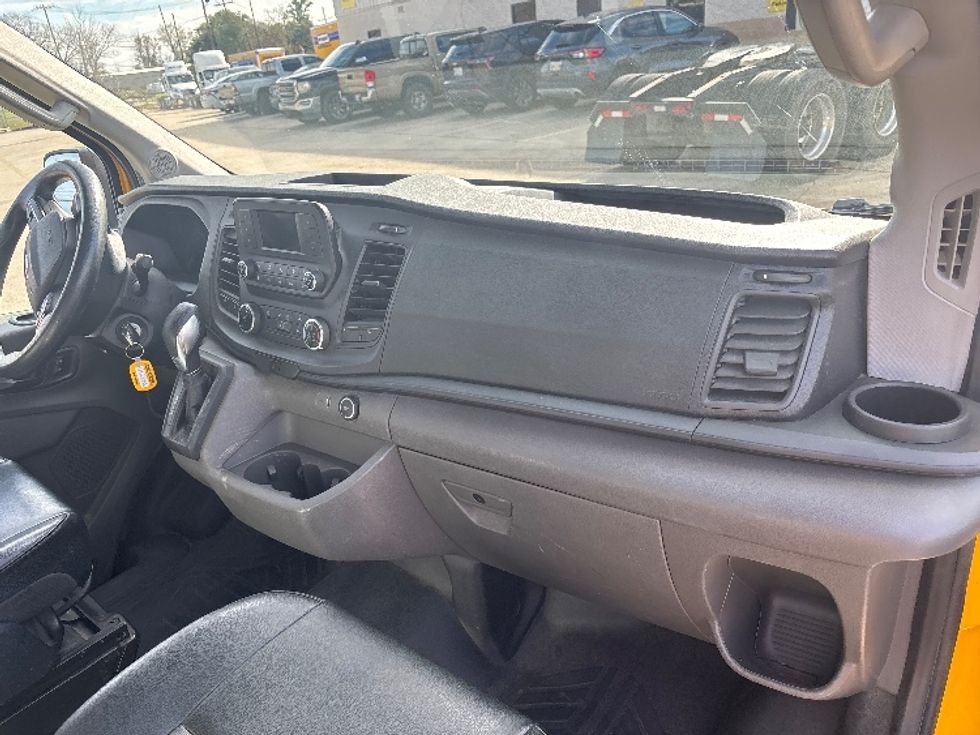 Cargo Van (Panel Van)-Light and Medium Duty Trucks-Ford-2021-Transit 250-Baton Rouge-LA-83,013\n\t\tmiles-$ 31,000 - Image 18