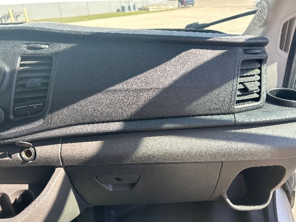 Cargo Van (Panel Van)-Light and Medium Duty Trucks-Ford-2021-Transit 250-Beaumont-TX-141,012\n\t\tmiles-$ 28,000 - Image 20