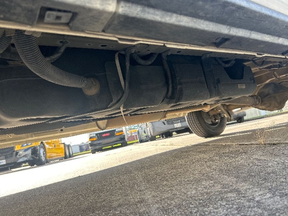 Cargo Van (Panel Van)-Light and Medium Duty Trucks-Ford-2021-Transit 250-Beaumont-TX-141,012\n\t\tmiles-$ 28,000 - Image 5