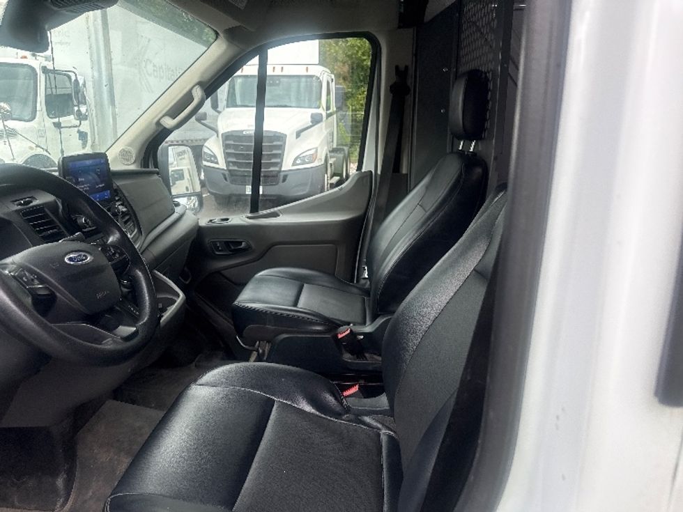 Cargo Van (Panel Van)-Light and Medium Duty Trucks-Ford-2021-Transit 250-Belcamp-MD-100,668\n\t\tmiles-$ 29,750 - Image 18